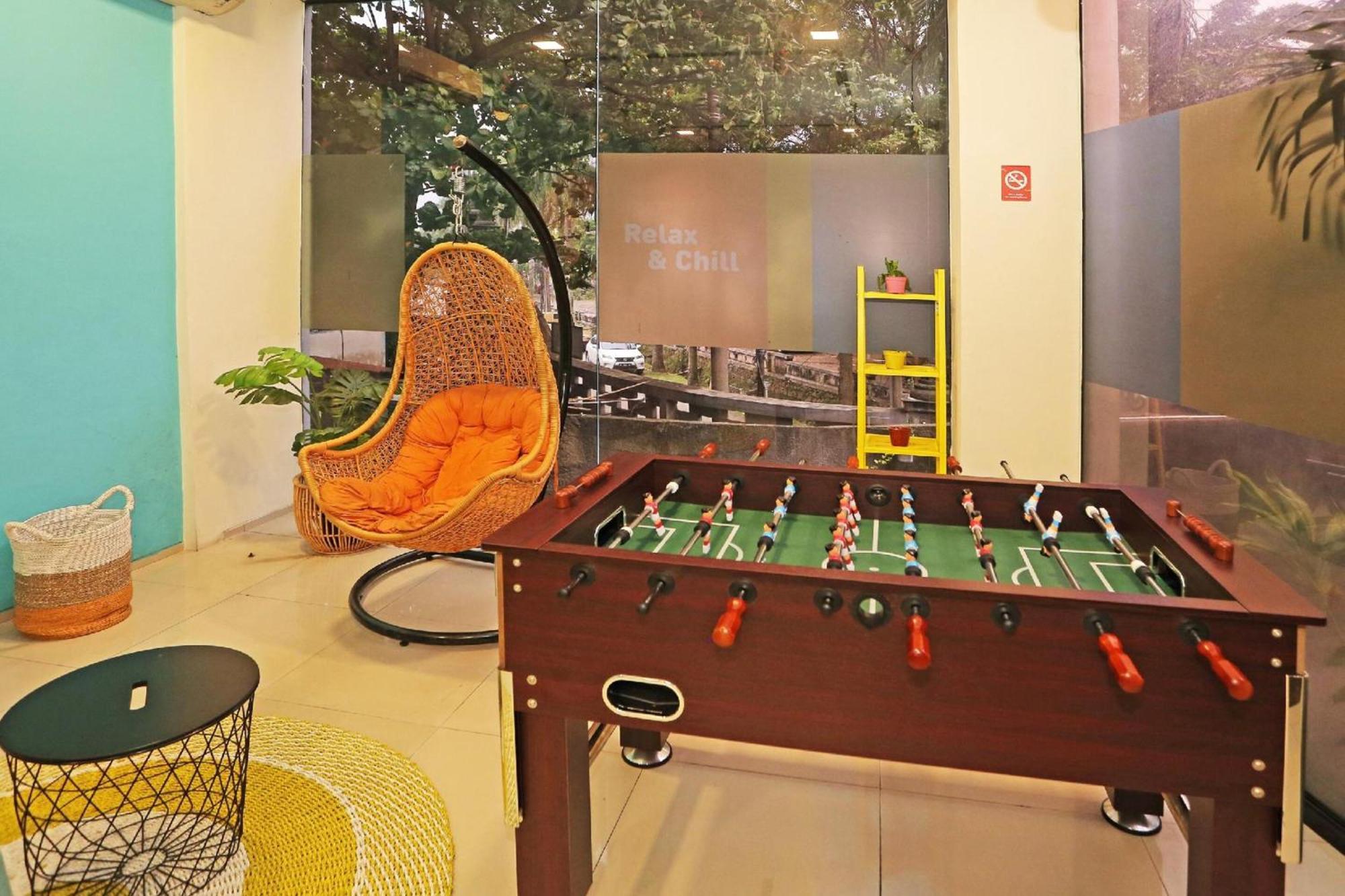Super Oyo Townhouse Oak Hotel Fiducia Serpong Buitenkant foto
