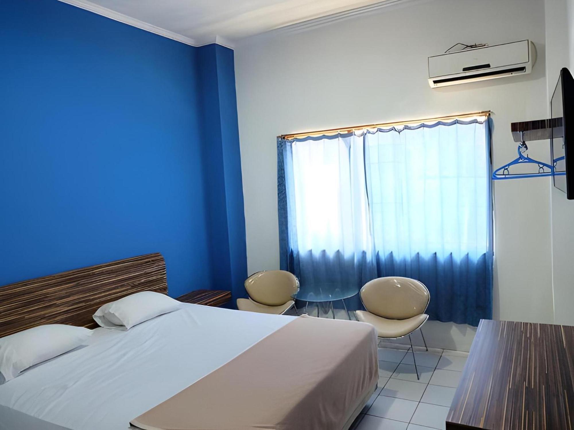 Super Oyo Townhouse Oak Hotel Fiducia Serpong Buitenkant foto
