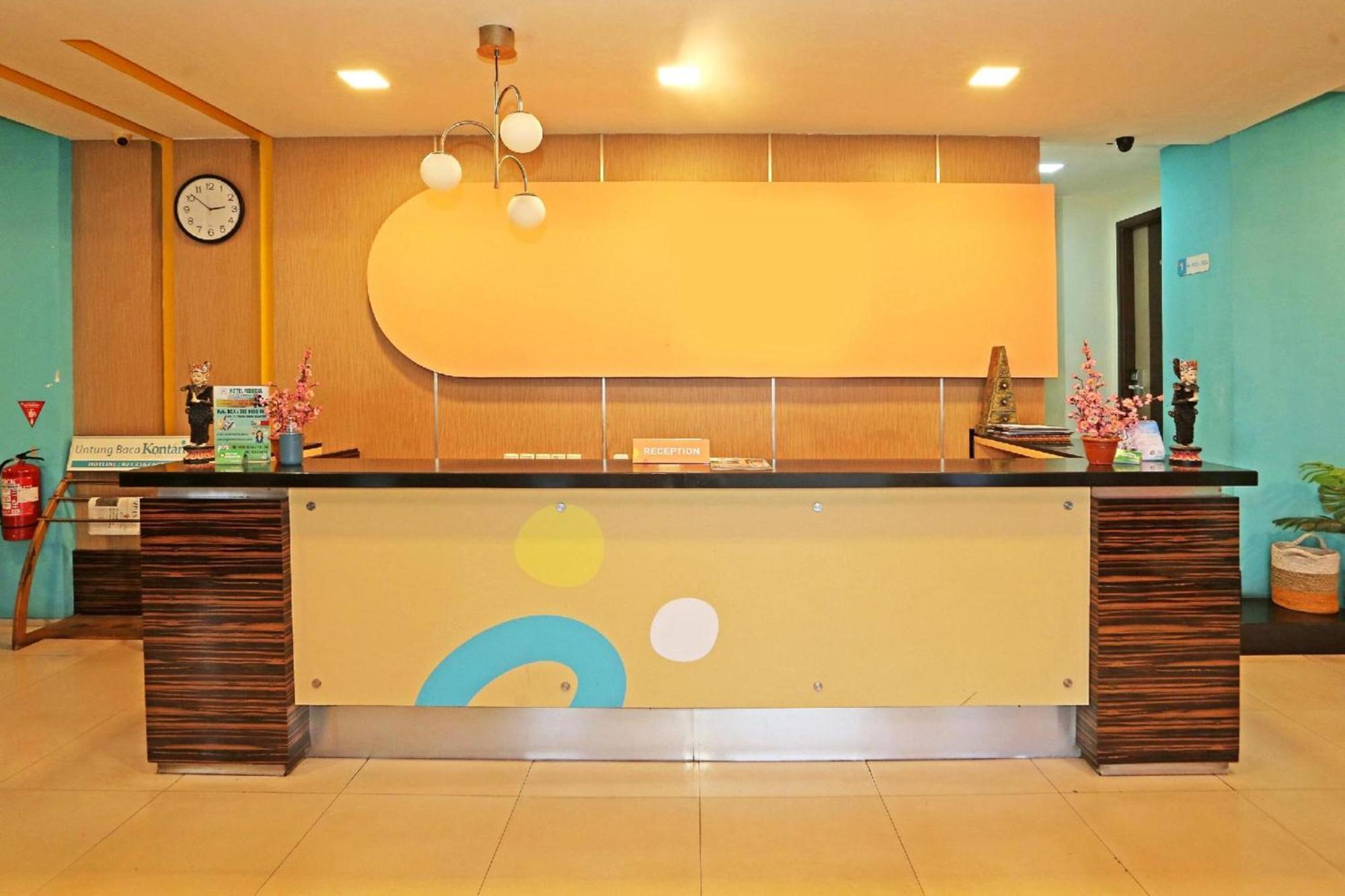 Super Oyo Townhouse Oak Hotel Fiducia Serpong Buitenkant foto